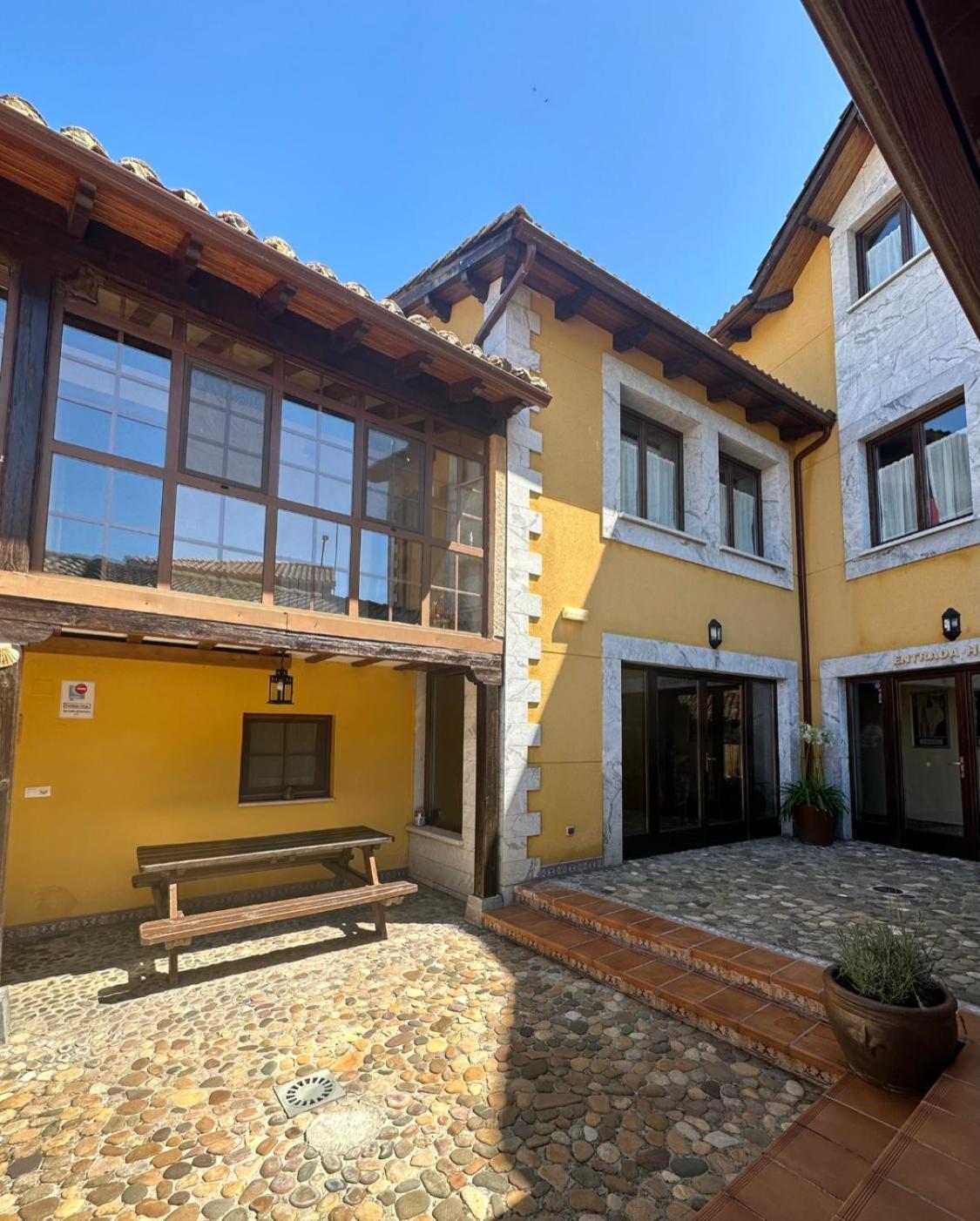 Hotel Rural Monasterio De Ara Mada Santa Colomba de las Arrimadas Εξωτερικό φωτογραφία